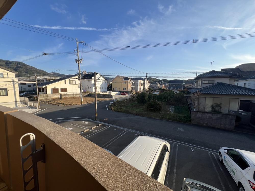 �y���]�z�@