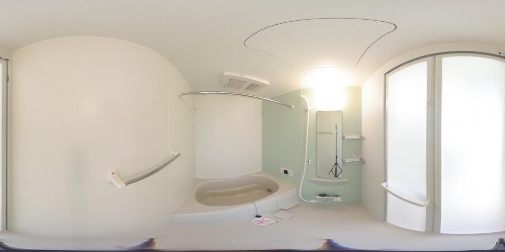 �o�X���[��