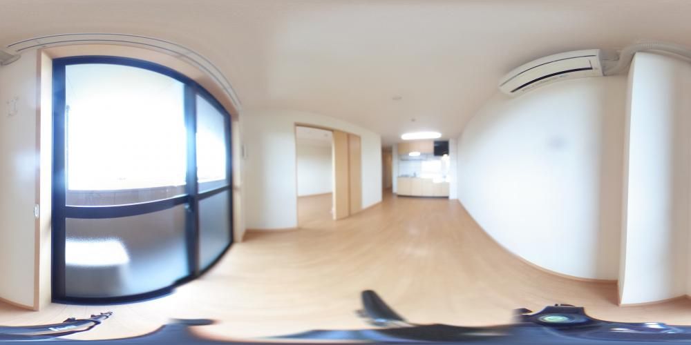 ���r���O